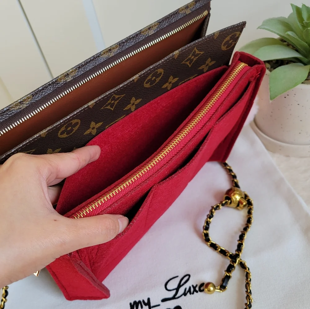 Louis Vuitton Monogram Toiletry 26 -  Clutch Chain Shoulder Bag Crossbody
